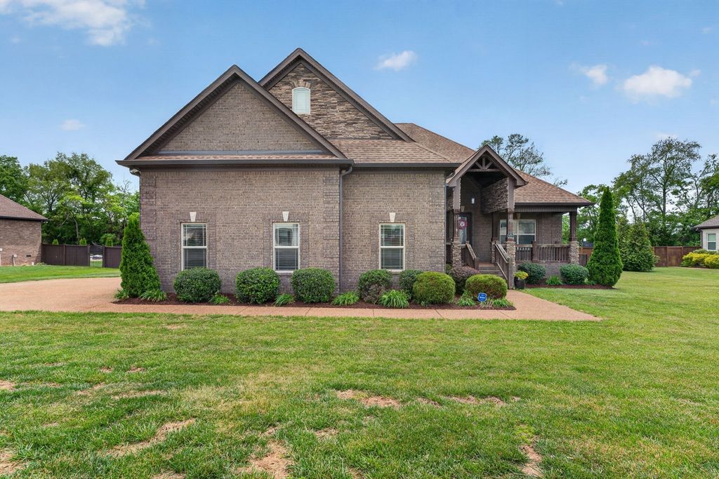 450 Cobblestone Way, Mount Juliet