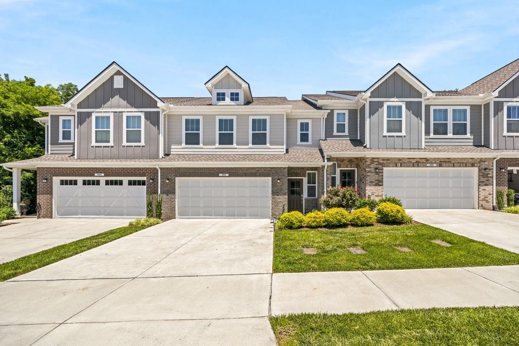 2062 Township Dr, Franklin