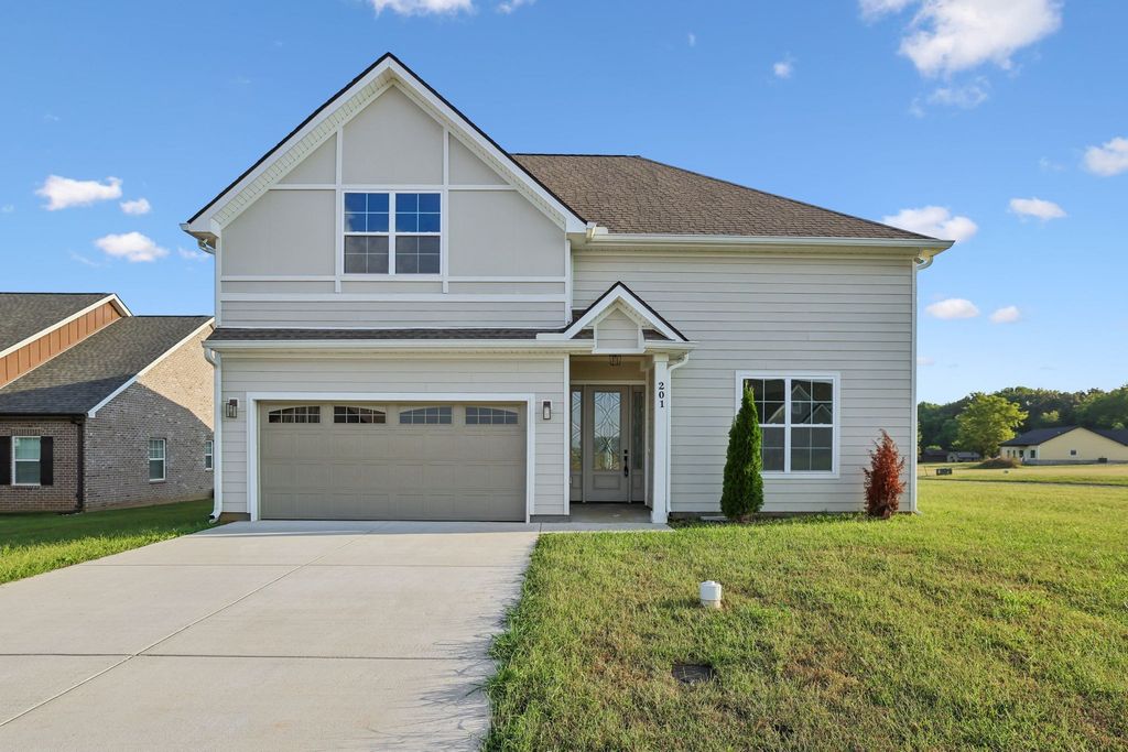 201 Lookout Dr, Winchester