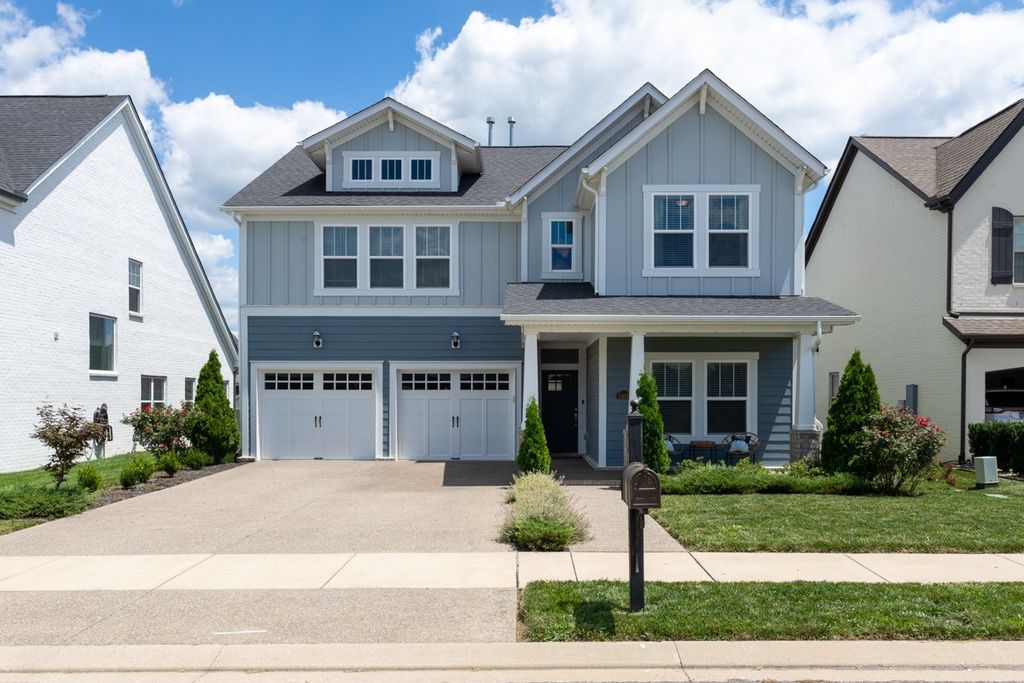 1406 Serenity Ct, Hendersonville