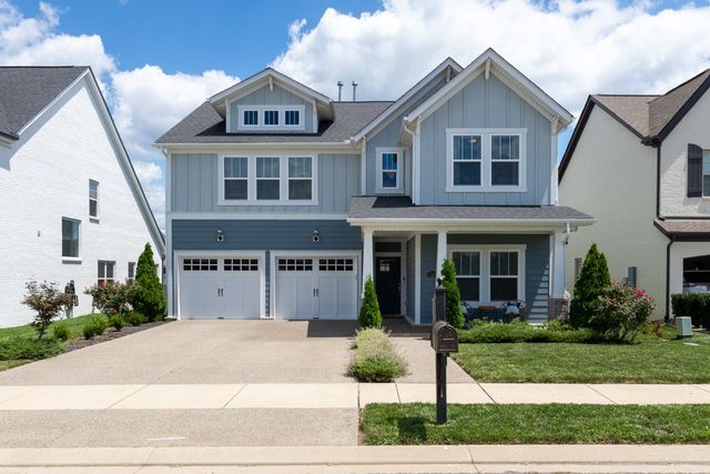 1406 Serenity Ct, Hendersonville