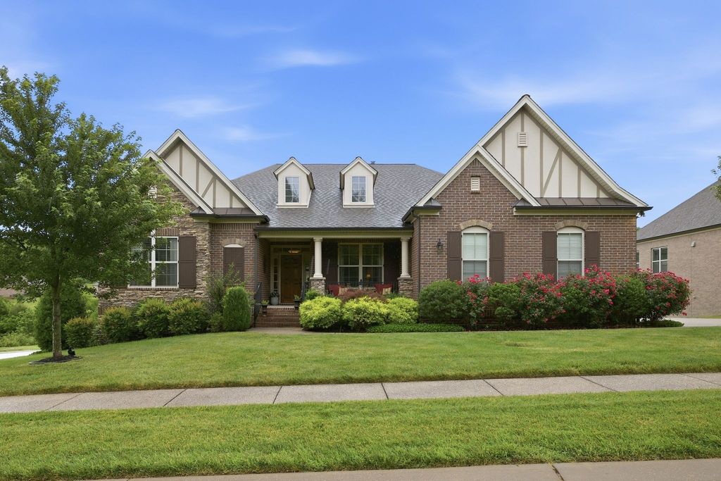 7056 Crimson Leaf Ln, College Grove