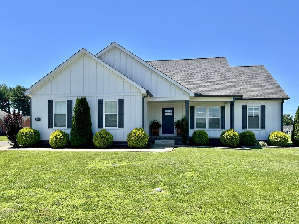 406 Retreat Way, Franklin
