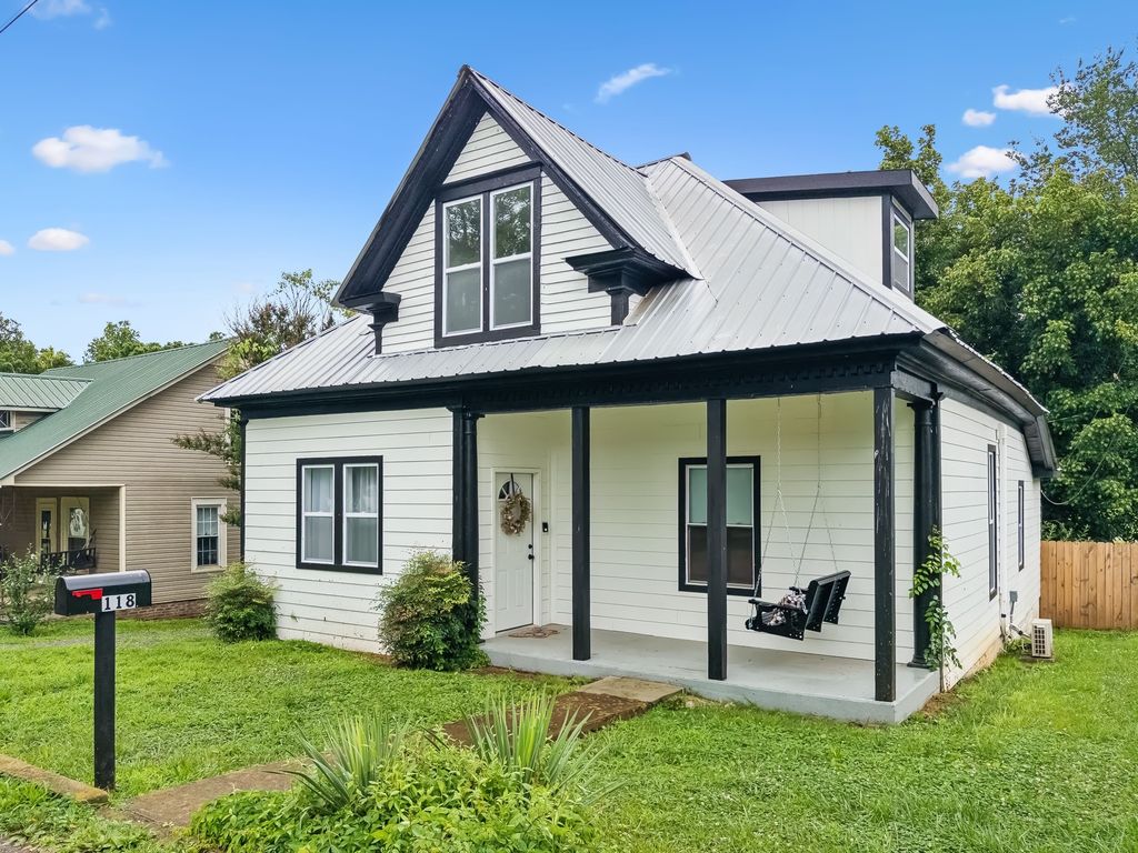 118 Nall Ave, Centerville