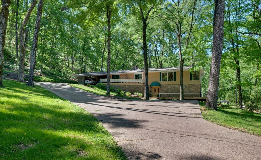 945 Forest Acres Ct, Nashville