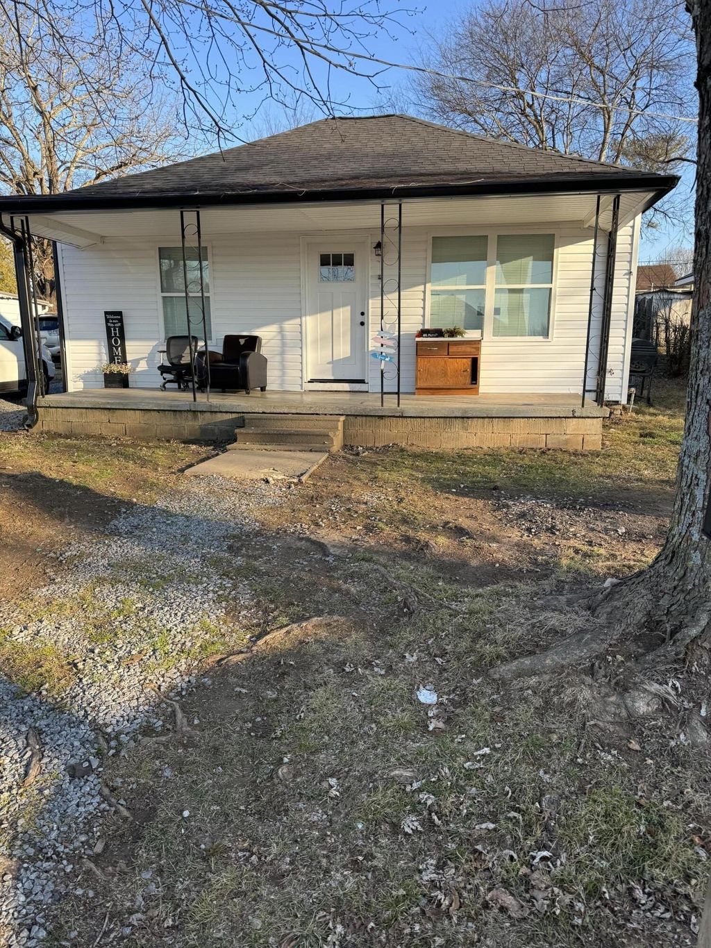 1335 Aurora Avenue Se, Cleveland