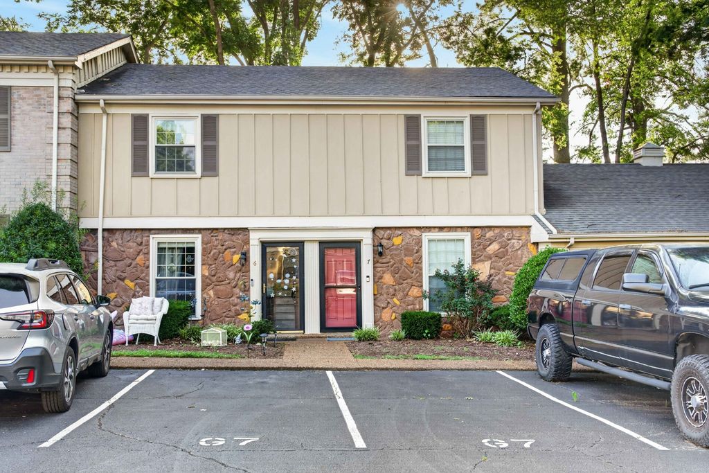 1011 Murfreesboro Rd G7, Franklin