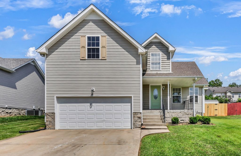 1380 Mutual Dr, Clarksville