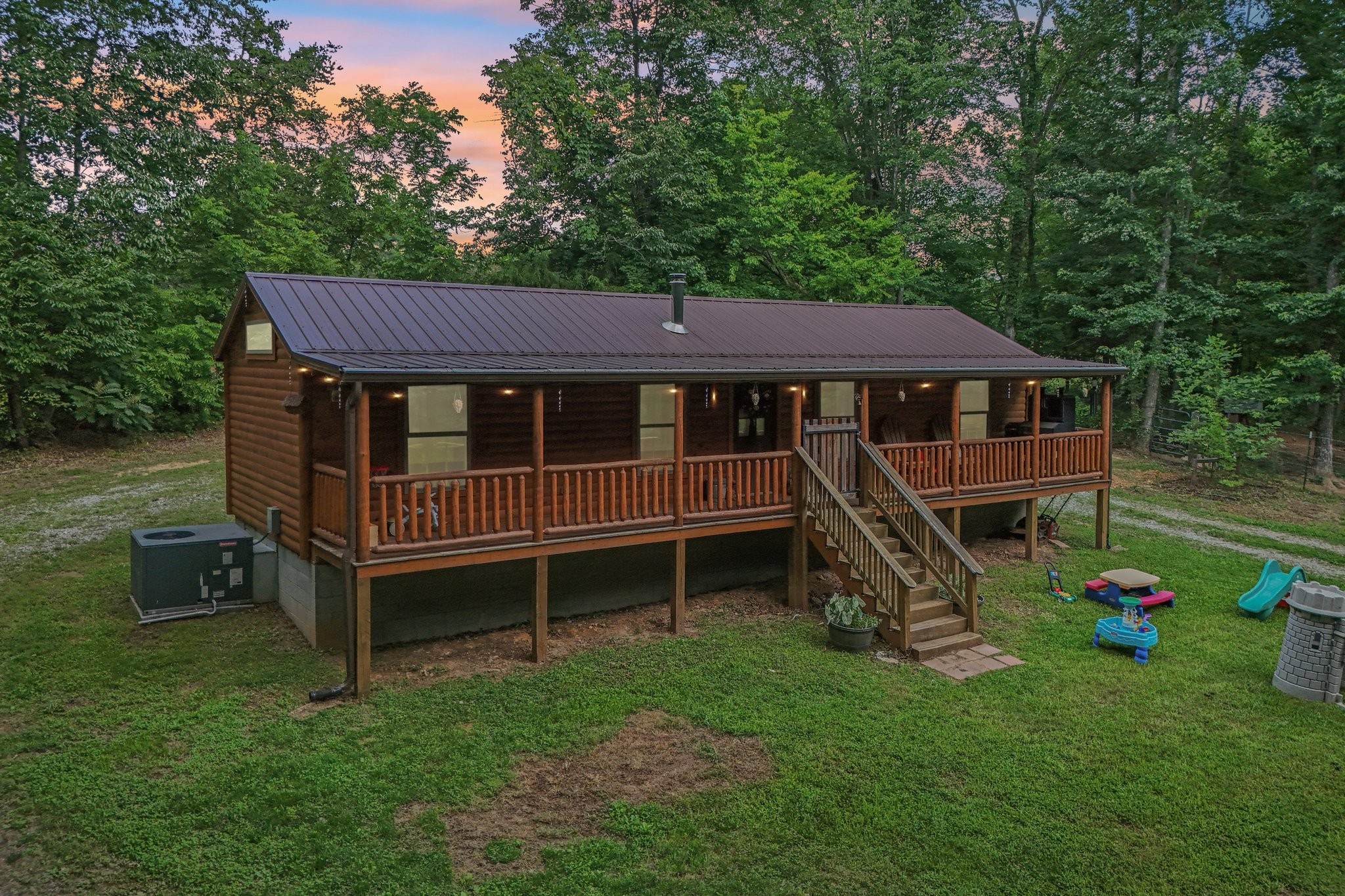 Photo of Listing #3250360