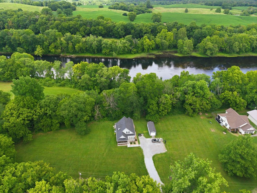 6367 Medley Amonette Rd, Buffalo Valley