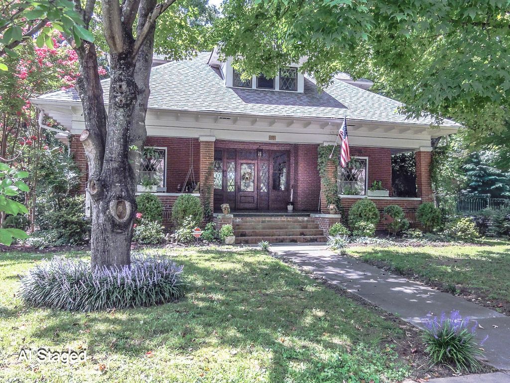 463 Centenary Avenue Nw, Cleveland
