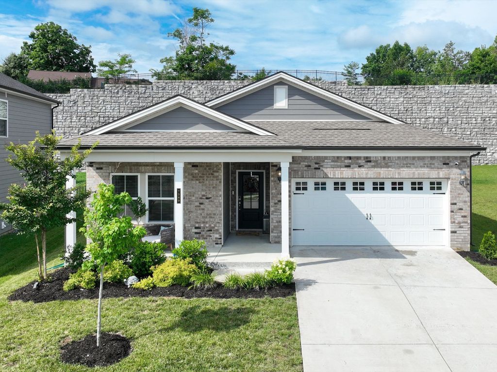 7389 Blue Gable Rd, Hermitage