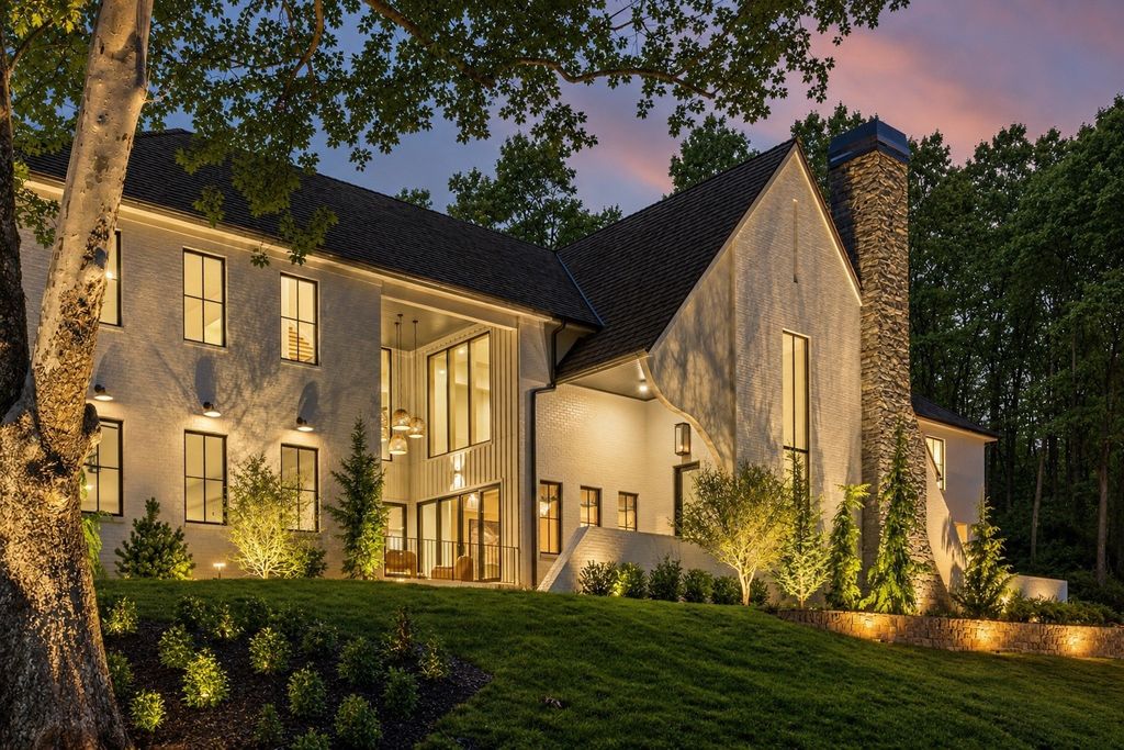 1049 Overton Lea Rd, Nashville