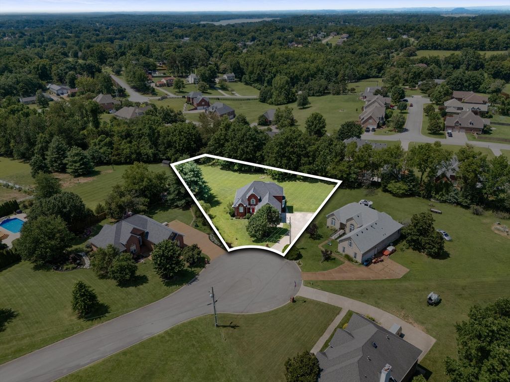 1502 Foxhaven Ct, Mount Juliet