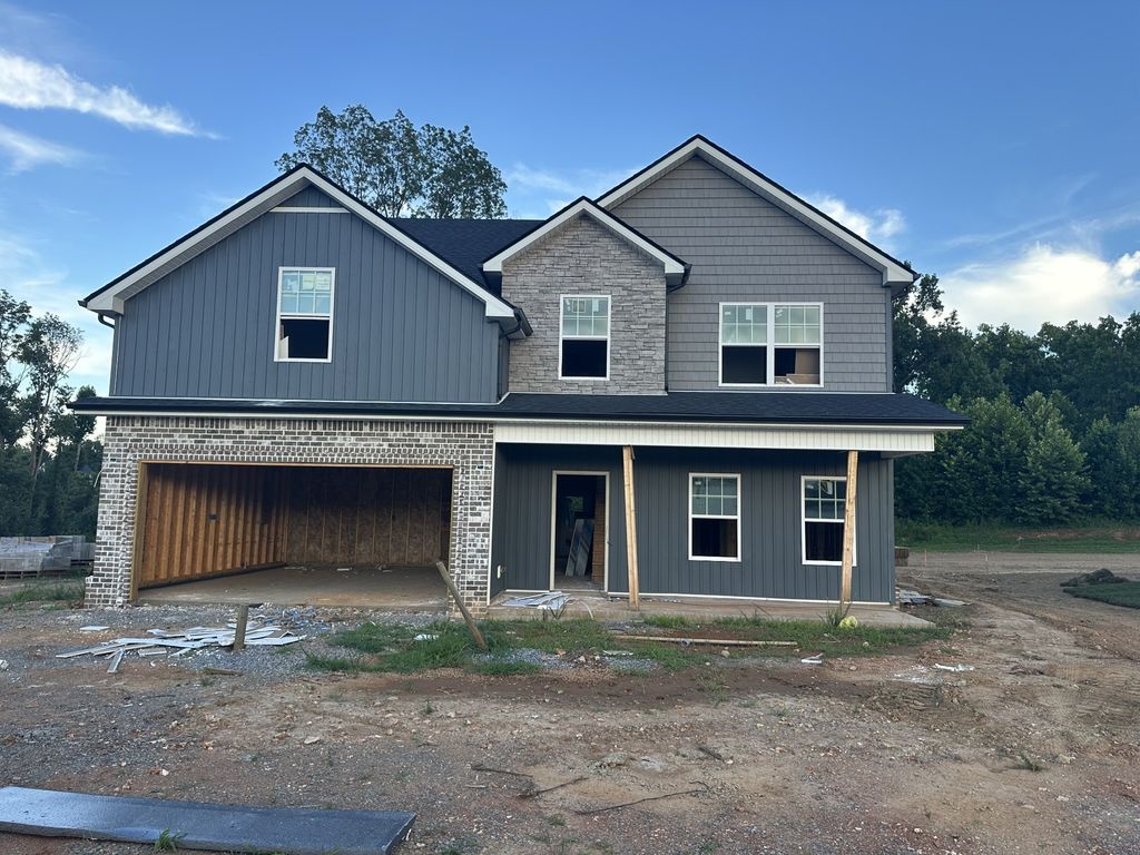 98 Sycamore Hill, Clarksville