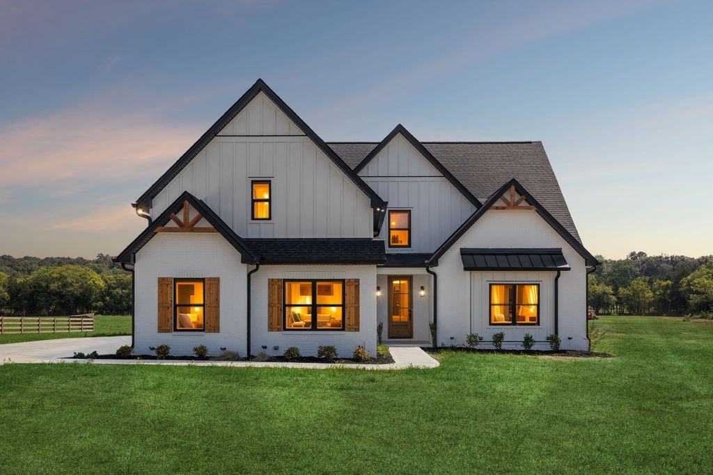 4088 Chicken Rd, Lebanon
