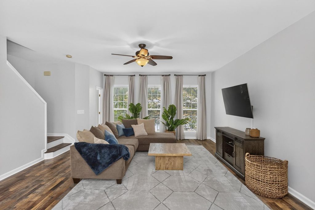 7252 Highway 70 S 1501, Nashville