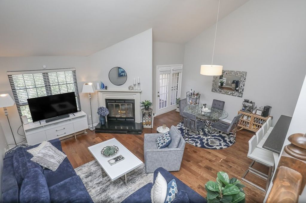 259 Glenstone Cir 83, Brentwood