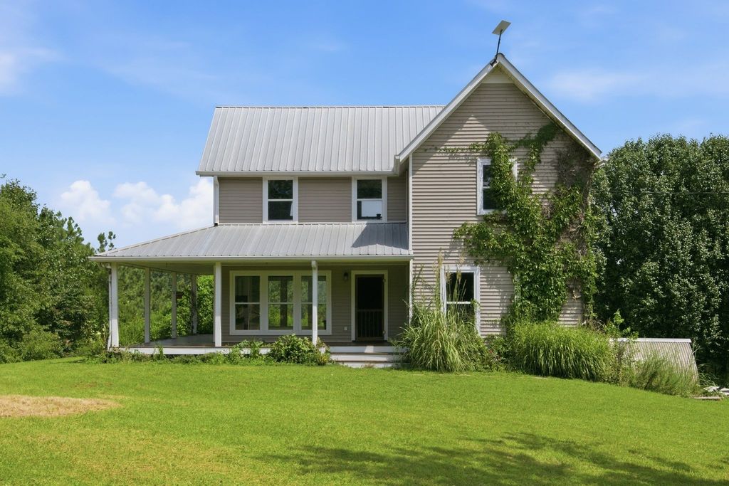 1255 Moss Branch Rd, Bon Aqua