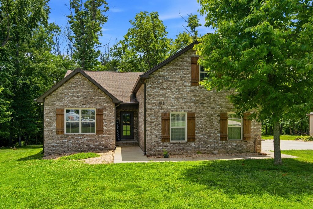 4423 Taylor Rd, Springfield