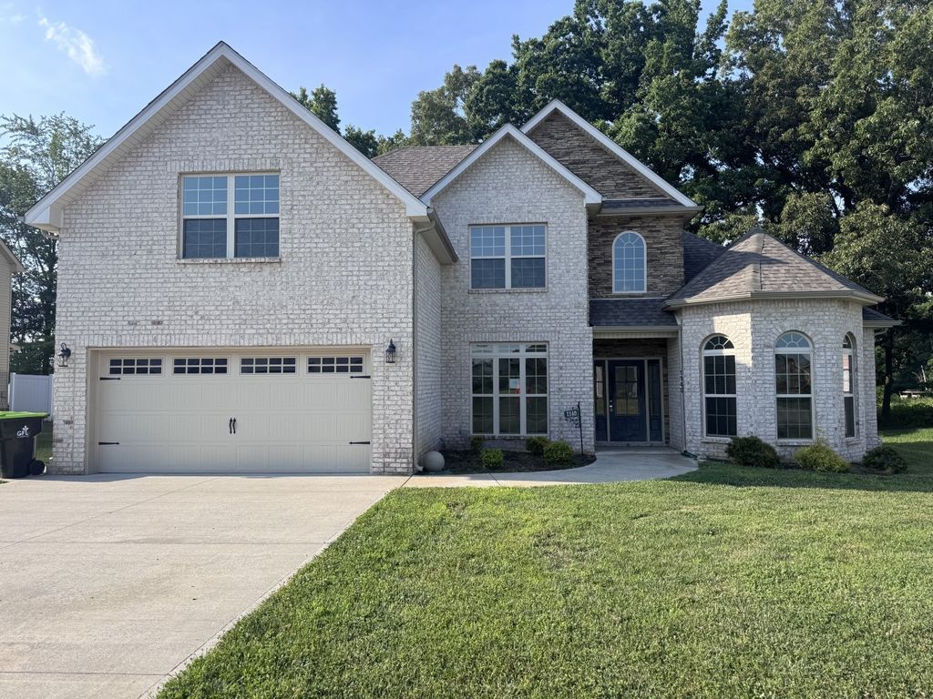 1140 Chagford Dr, Clarksville