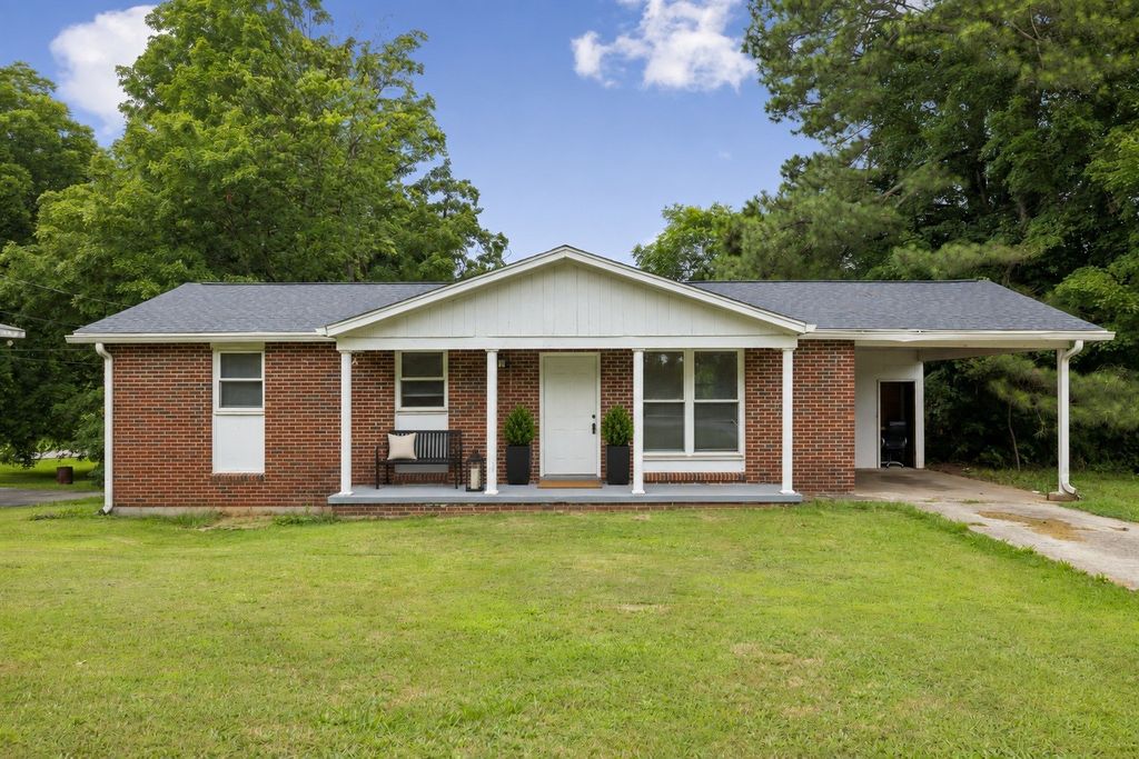 464 E Thompkins Ln, Clarksville
