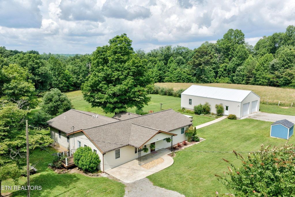 129 Melton Lane, Monterey