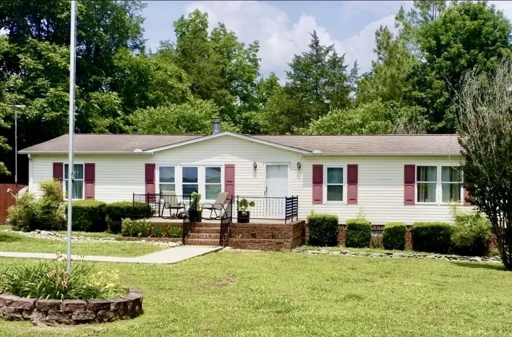 42 Paradise Hills Ln, Lebanon