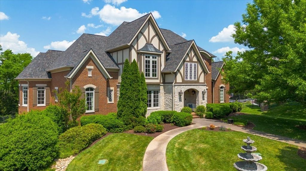 9254 Wardley Park Ln, Brentwood