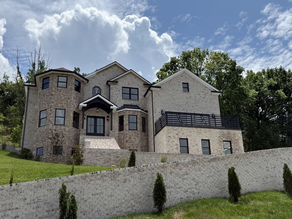 3008 Strickland Drive, Franklin