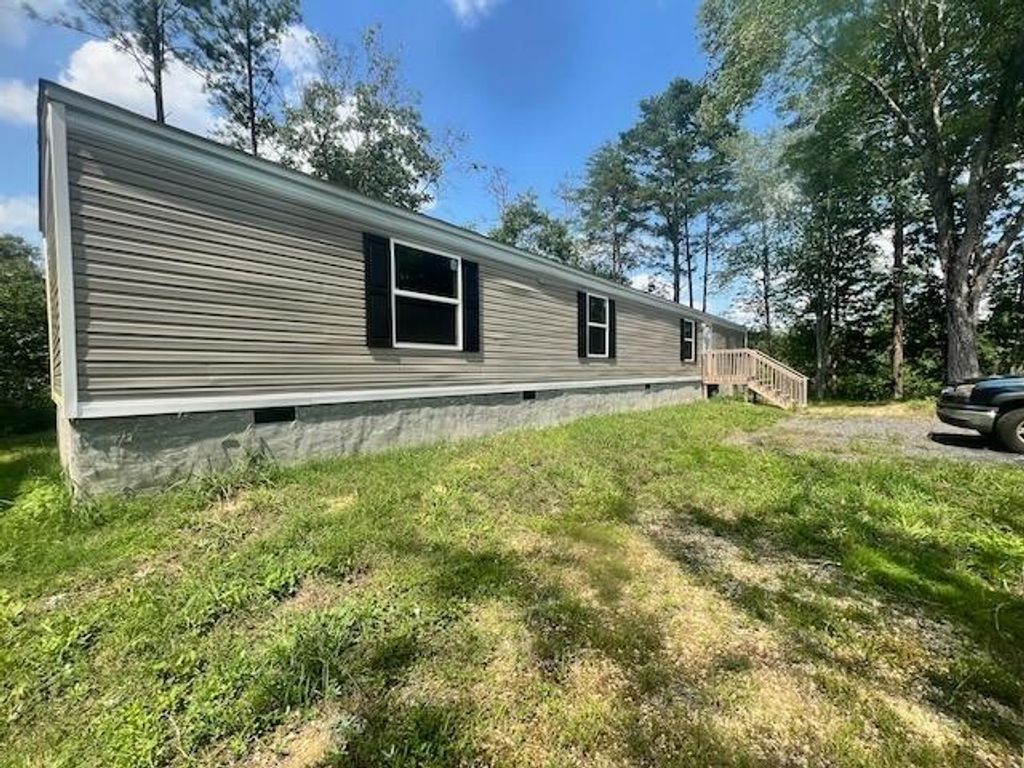 398 Hammontree Drive, La Fayette