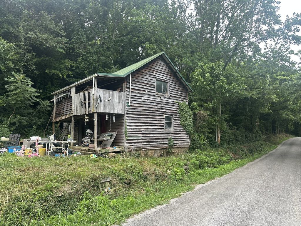 17 Hackett Valley Rd, Hickman
