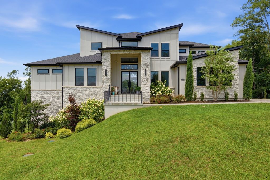 6132 Lookaway Cir, Franklin