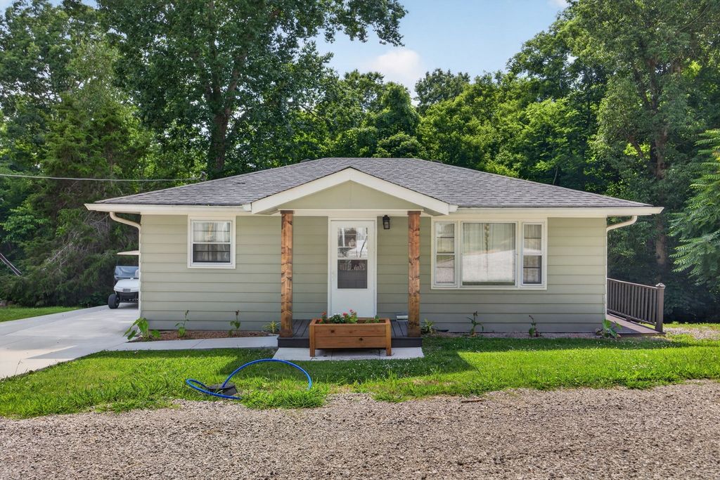94 Cummins Ct, Celina