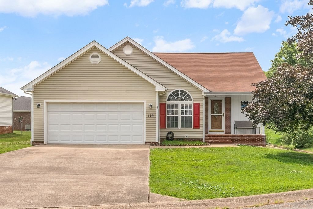 119 Carriage Way, Hopkinsville
