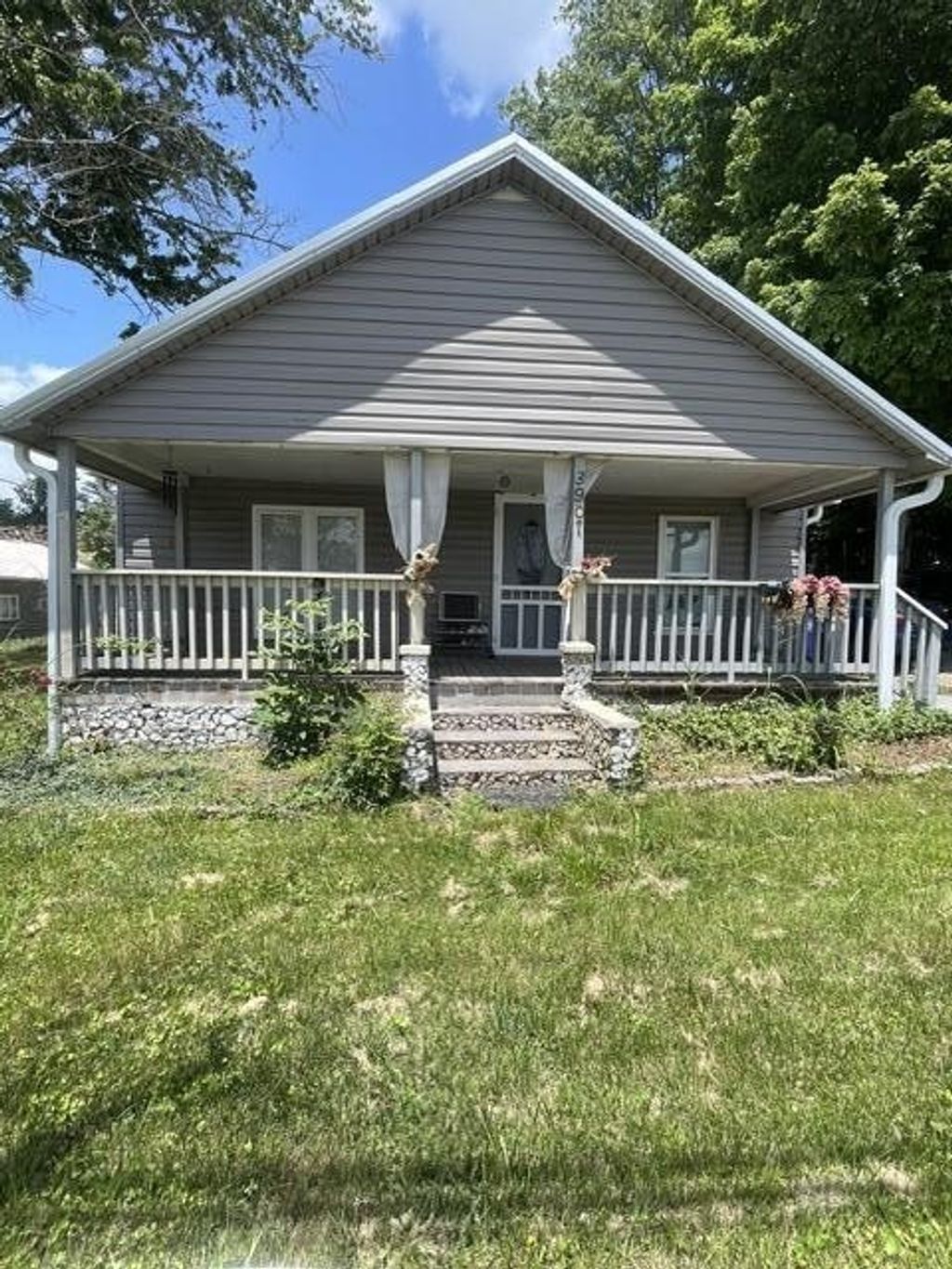 3907 Old Tasso Road Ne, Cleveland