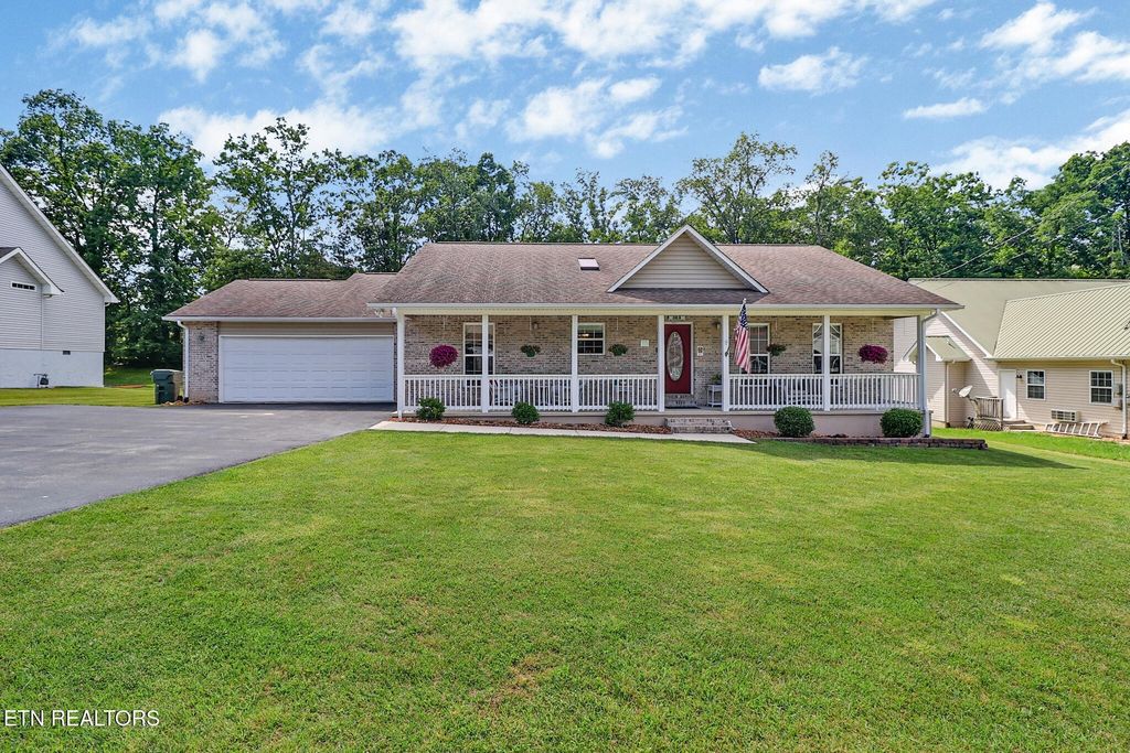 21 Knights Way, Crossville