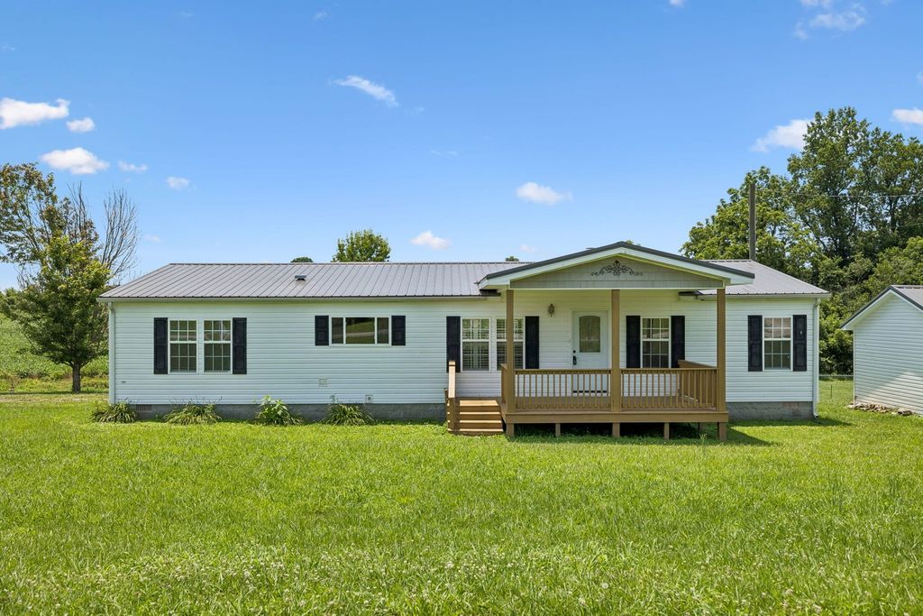 174 Mavis Dr, Ethridge