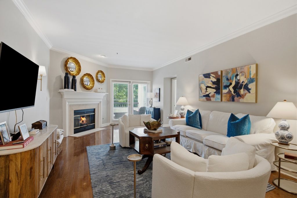 3818 West End Ave 209, Nashville