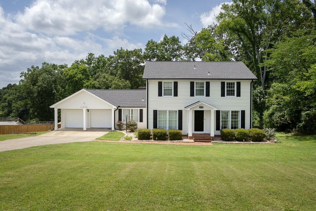 1435 County Road 413, Killen