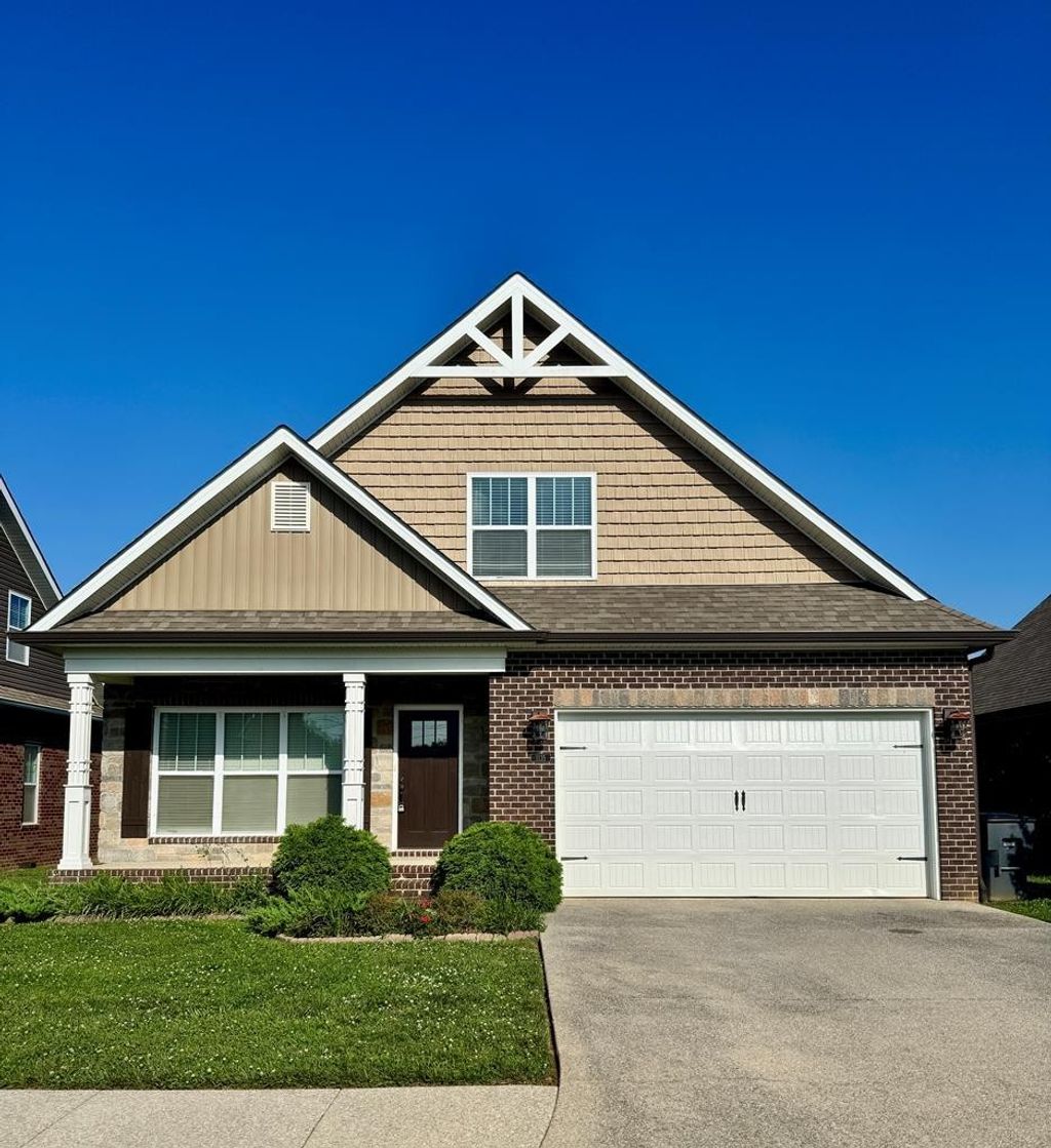 1135 Cross Pointe Dr, Cookeville