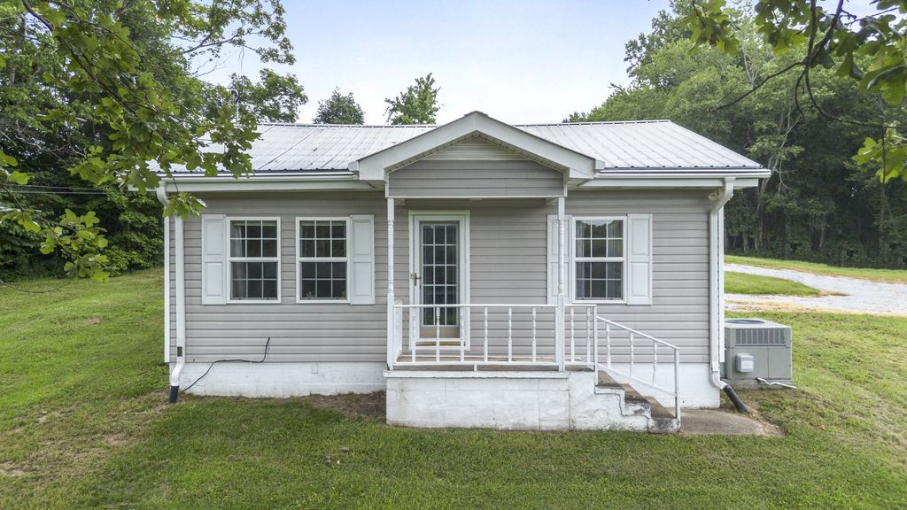 133 County Road 212, Athens