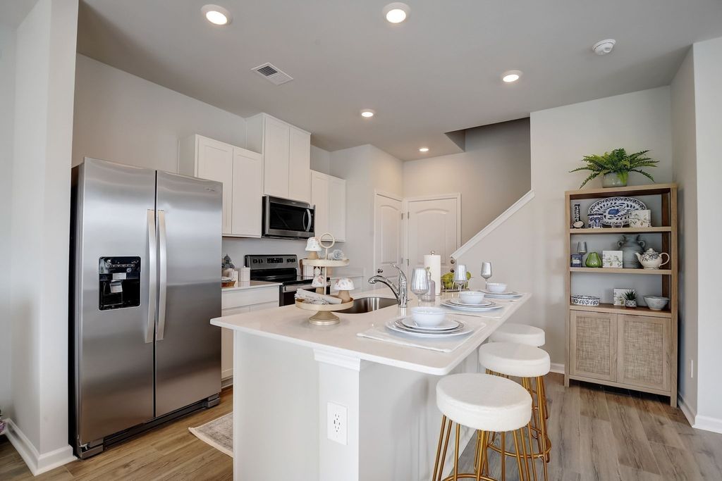 2252 Harlequin Point, Lebanon