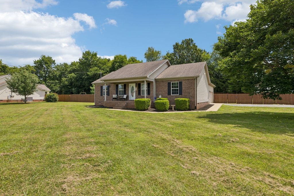 4495 Angela Way, Chapel Hill