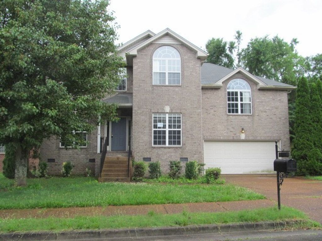 321 Spicewood Ln, Nashville