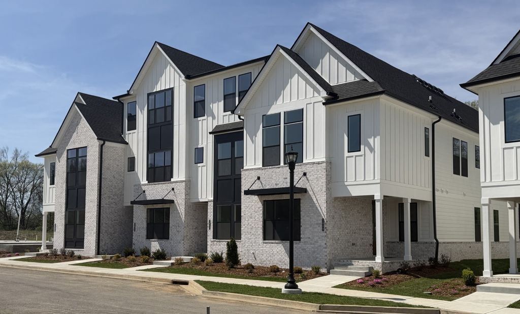 2105 Conductor Ln, Thompsons Station