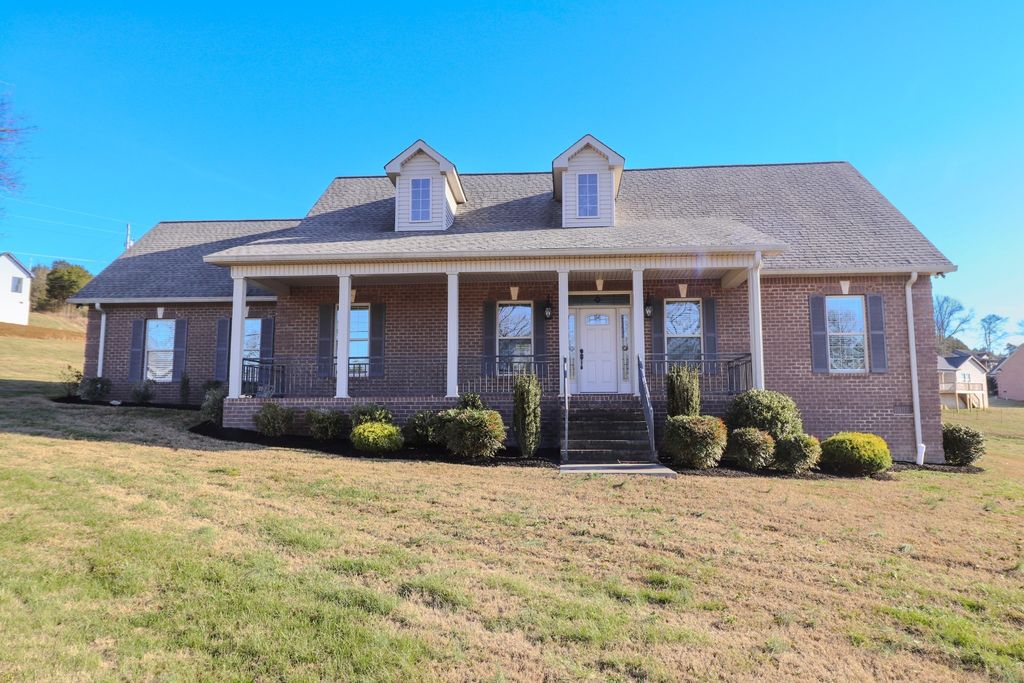 450 Bridle Path Ln, Hartsville