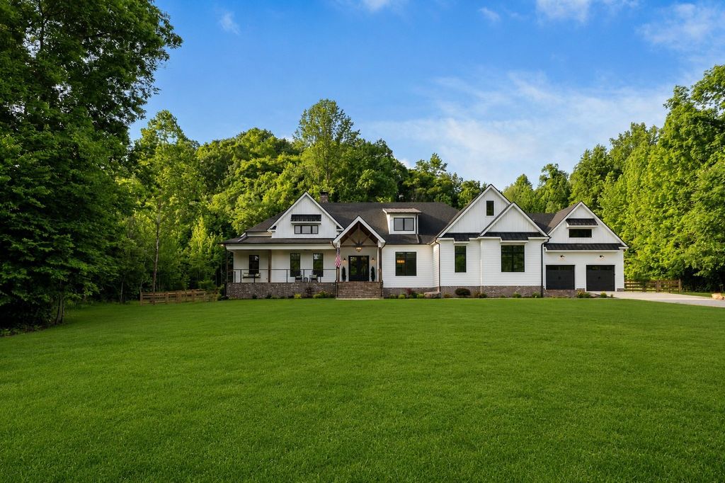 2133 Bear Creek Rd, Collinwood