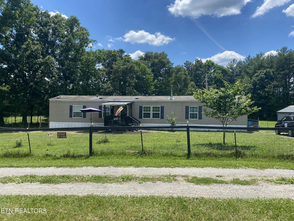 174 Claude Howard Rd, Deer Lodge