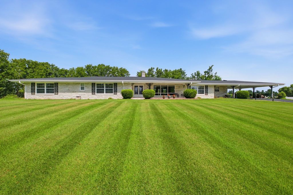 676 Ferguson Hill Rd, Lafayette